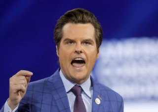 Testemunhas afirmam que Matt Gaetz teve relações sexuais com menor durante festa