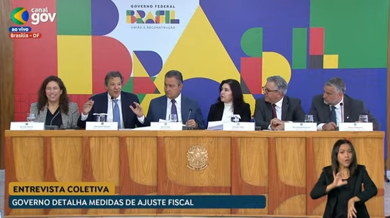 Fernando Haddad Detalha Medidas de Pacote Fiscal que Impactaram Salário Mínimo e Imposto de Renda