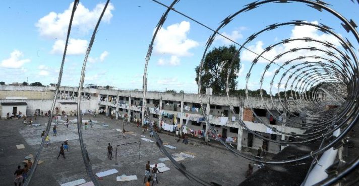 Justiça Brasileira em Crise: Mais de 10 mil Mandados de Prisão Pendentes Há Décadas