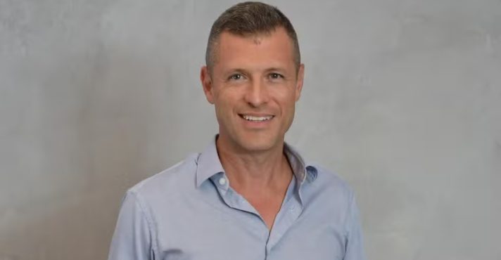 Ricardo Faria, o 'Rei do Ovo', adquire grupo Hevo na Espanha por 120 milhões de euros.