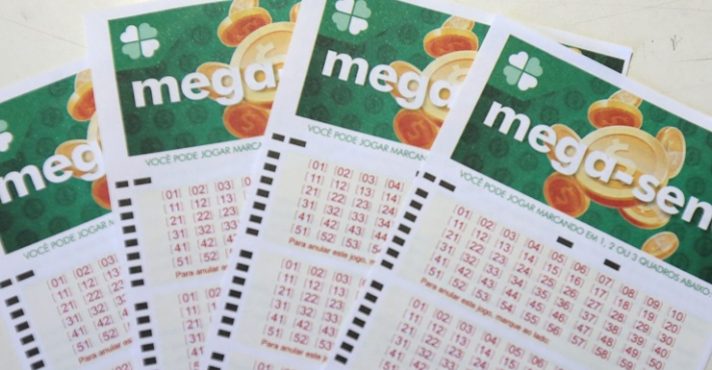 Mega-Sena realiza sorteio de R$ 55 milhões e atrai apostadores nesta terça-feira