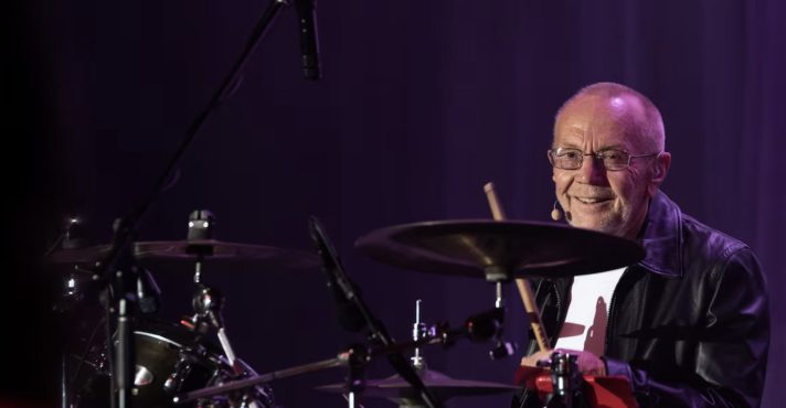 Morre Colin Petersen, o histórico baterista dos Bee Gees, aos 78 anos