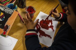 Movimento por Inclusão Nas Escolas Clama por Apoio Adequado para Crianças com Necessidades Especiais