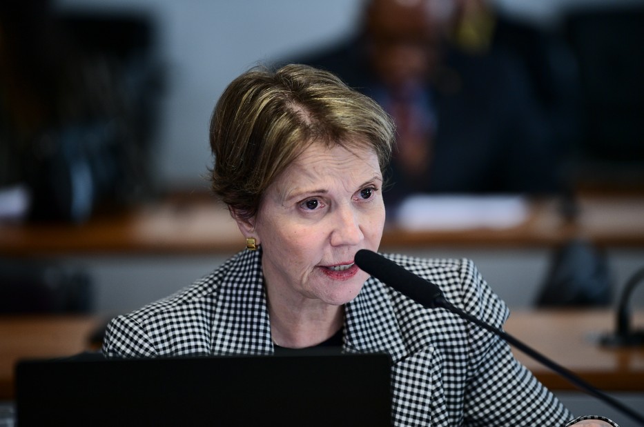 Senado Brasileiro Convoca CEO do Carrefour e Embaixador da França para Audiência sobre Carne do Mercosul