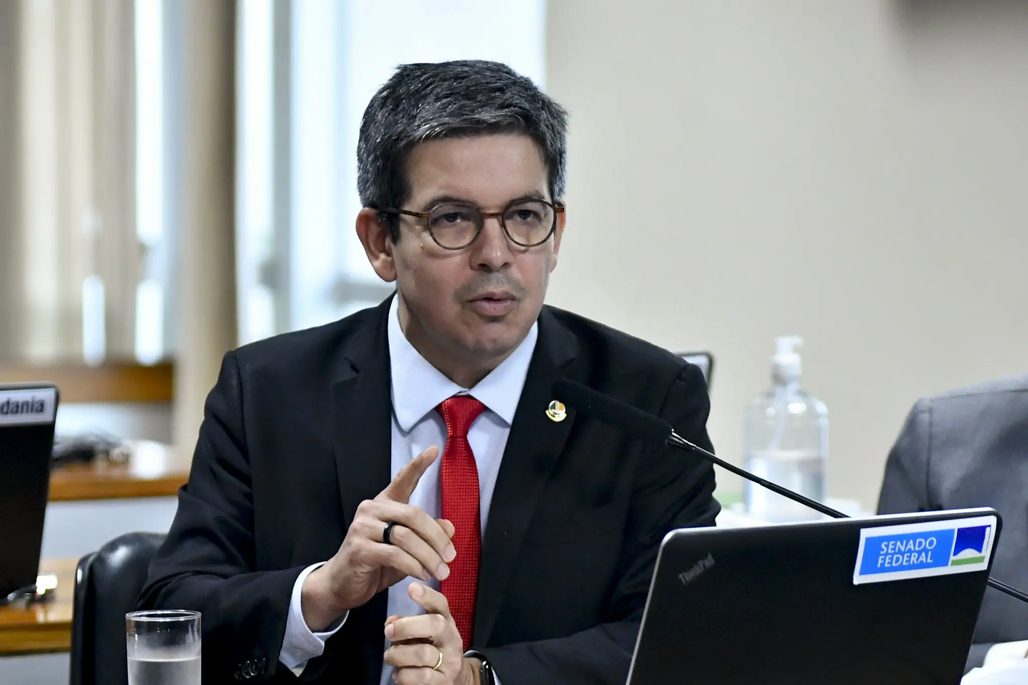 Governo libera R$ 6,4 bilhões em emendas para facilitar votação do pacote fiscal