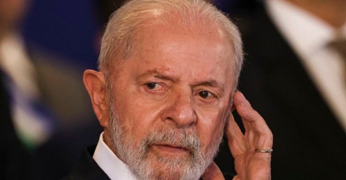 Lula é submetido a cirurgia emergencial após hemorragia cerebral