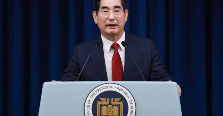 Ex-ministro da Defesa da Coreia do Sul é preso por tentar impor lei marcial em meio a crise política