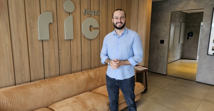 João Salgado troca a Rede Massa pela Record em busca de liderança de audiência em Curitiba