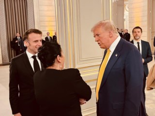 Presidente da Geórgia discute eleições fraudadas com Macron e Trump em meio a protestos intensos