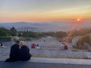 A Aceitação da Dor do Luto: Um Caminho Pessoal de Transformação