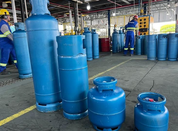 Governo Lula confirma manutenção do Auxílio Gás mesmo sem orçamento aprovado