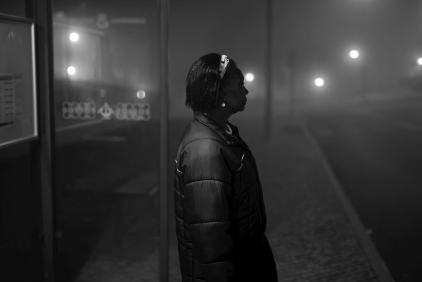 Os Heróis Invisíveis da Madrugada: Retratos de Trabalhadores que Fazem a Cidade Girar