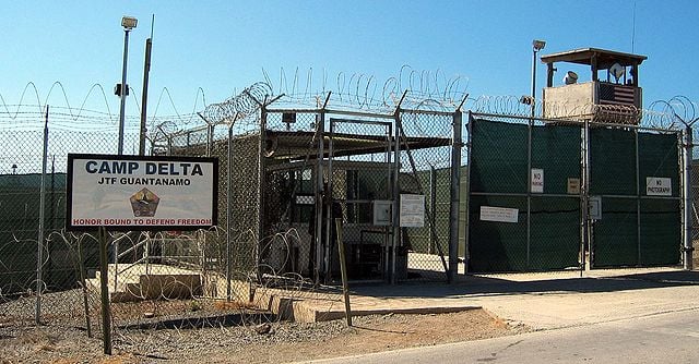 Trump planeja usar Guantánamo como centro de detenção para imigrantes ilegais