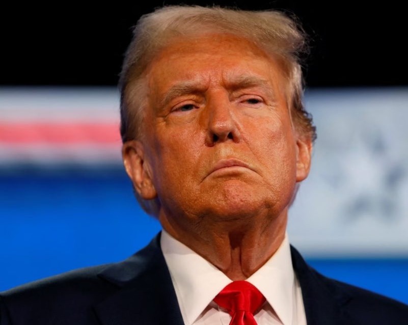 Trump: Mais de 100 Decretos para Segurança de Fronteiras e Imigração no Primeiro Dia de Governo