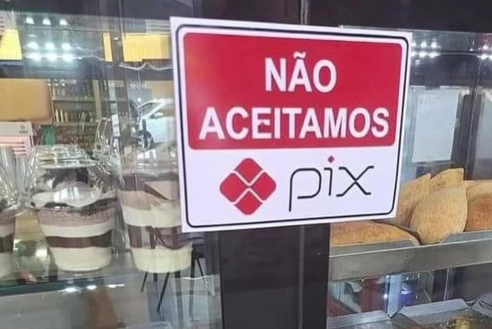 Estabelecimentos e o PIX: Por que a resistência é fundamental para a liberdade financeira