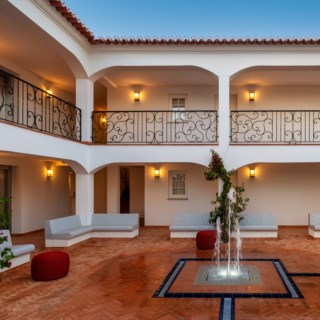 Descubra o Luxo do Alentejo na Quinta do Paral - Uma Experiência Única