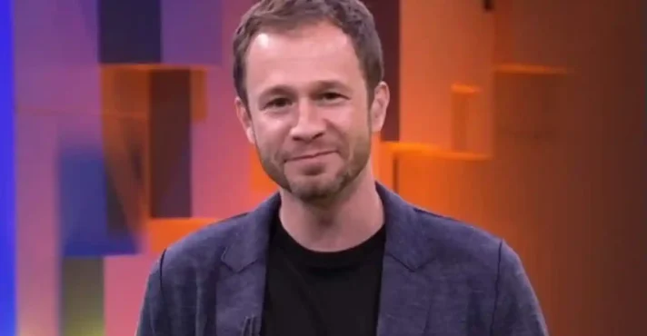 Tiago Leifert é o novo narrador do SBT e terá estreia em jogo da Champions League