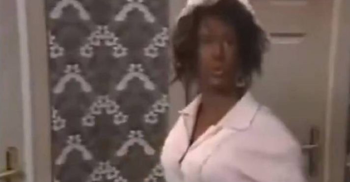 Fernanda Torres pede desculpas por blackface e reflete sobre o racismo na cultura