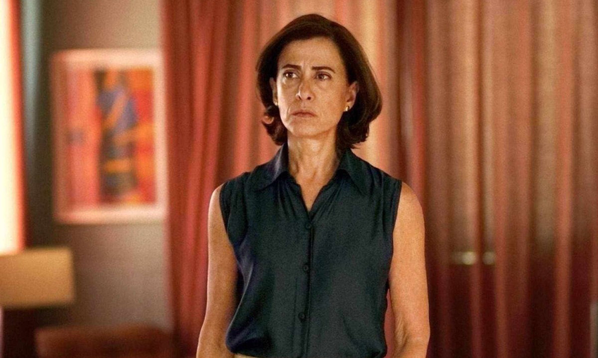 Fernanda Torres pede desculpas por blackface e reflete sobre o racismo na cultura