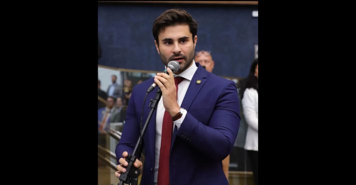 Vereador Pedro Rousseff busca combater fake news nas escolas de BH com novo projeto de lei