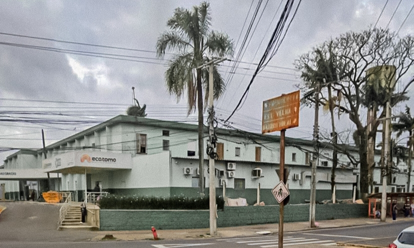 Vereador denuncia falta de leitos em hospital e idosa morre dormindo após doação de colchão em Canoas