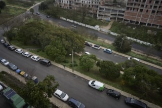 Moradores de Lisboa se opõem à construção que destruirá jardim comunitário