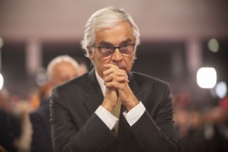 Aguiar-Branco critica insultos do Chega, mas se opõe a sanções disciplinares