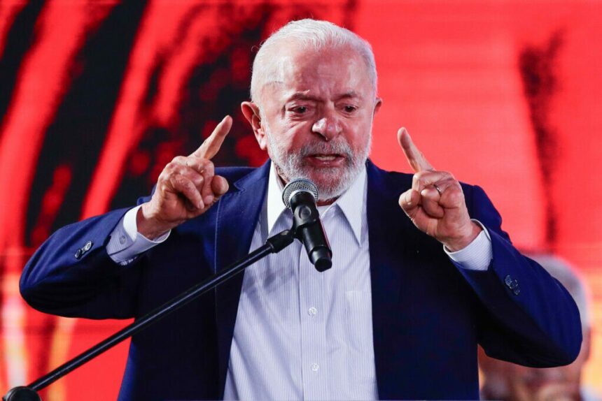 Lula critica prefeitos que preferem escolas particulares e hospitais privados enquanto promovem serviços públicos