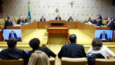 Governo e Eletrobras firmam acordo para maior poder de voto da União na gestão da empresa