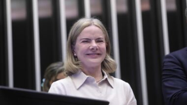 Reação do Mercado ao Anúncio de Gleisi Hoffmann como Ministra Revela Desconfiança na Gestão Lula