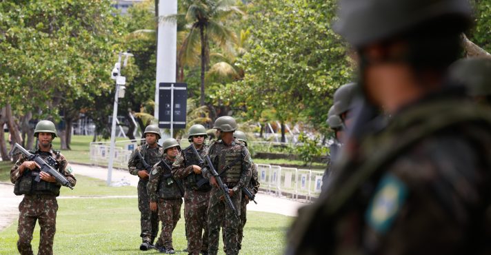 Crise de Confiança: Pesquisa Revela Queda na Credibilidade das Forças Armadas