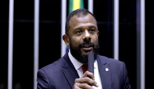 Deputado Delegado Da Cunha e ex-mulher eram alvos do PCC, revela Polícia Federal