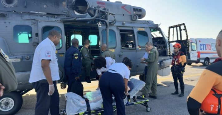 Marinha do Brasil realiza resgate de tripulante ucraniano com suspeita de infarto em operação médica