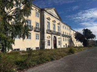 Veteranos Lanceiros Pedem Intervenção Urgente ao Ministério da Defesa para Salvar Antigas Instalações em Lisboa