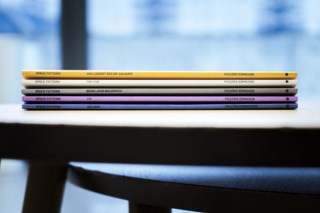 Explorando a Interseção entre Cinema e Arquitetura em Nova Coleção de Cadernos