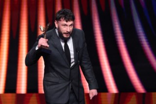 Anora se destaca na temporada de prêmios com vitória nos Spirit Awards