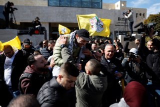 Hamas Liberta Três Reféns em Novo Acordo de Cessar-Fogo com Israel