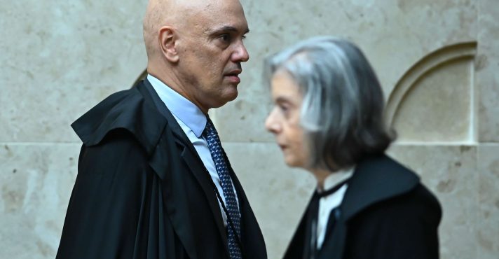 Cármen Lúcia mantém investigação sobre Bolsonaro e nega anulação de processo de vacinação