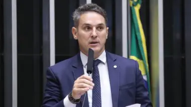 Suspensão do Plano Safra: Críticas da FPA Revelam Desprezo do Governo pelo Agronegócio