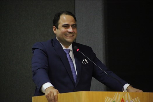 Gritos de 'sem anistia' marcam posse de Simonetti na OAB diante de discurso de Lula