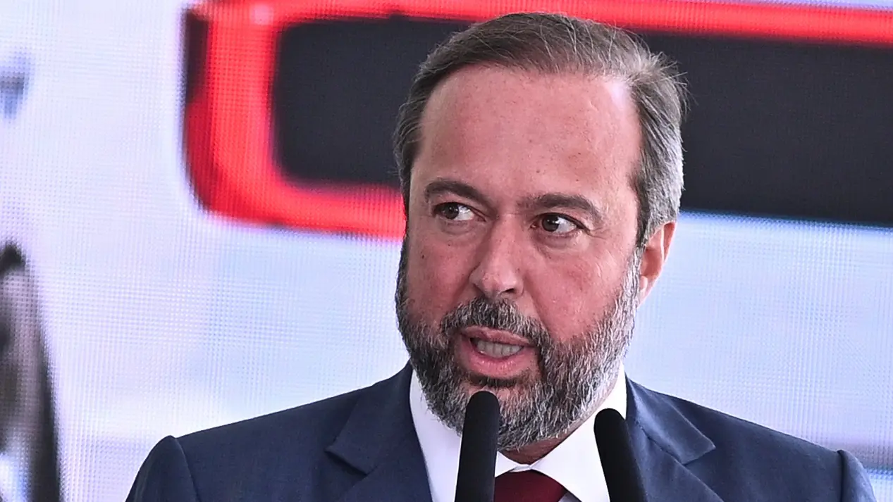 Silveira enfatiza urgência na liberação de licenças para petróleo no Amapá e critica o Ibama