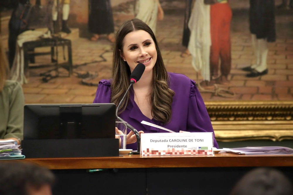 Anistia aos presos do 8/1: proposta avança na Câmara com apoio do Centrão