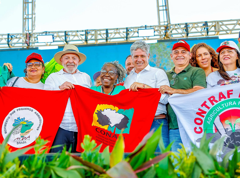 Governo Lula destina R$ 750 milhões ao MST e altera Orçamento de 2025 com cortes em programas sociais