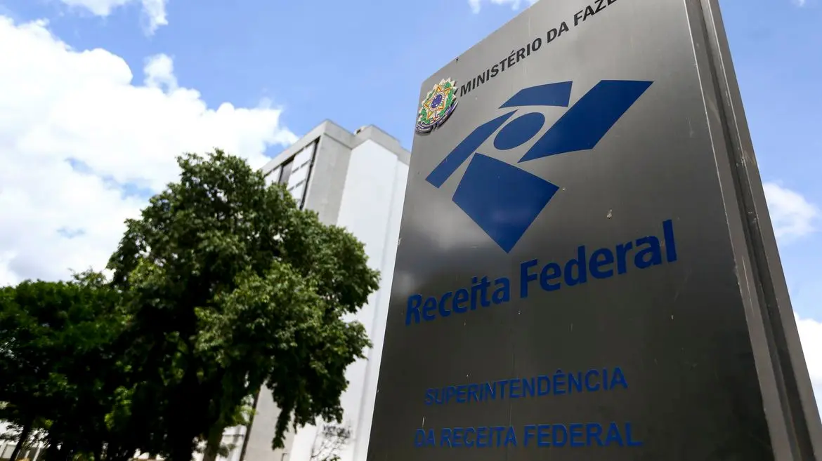 Greve dos auditores da Receita ameaça o cumprimento da meta fiscal do governo