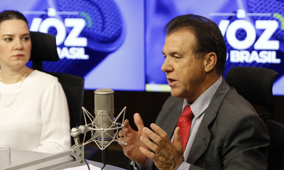 Marinho destaca importância da cautela no novo crédito consignado CLT em meio a 15 milhões de simulações