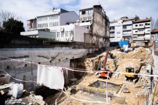 Controvérsia e Conflito: Promotor Desafia Decisão Judicial em Obra no Bonfim