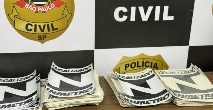 Polícia Civil desmantela gráfica clandestina que produzia selos falsos do Inmetro na Grande São Paulo