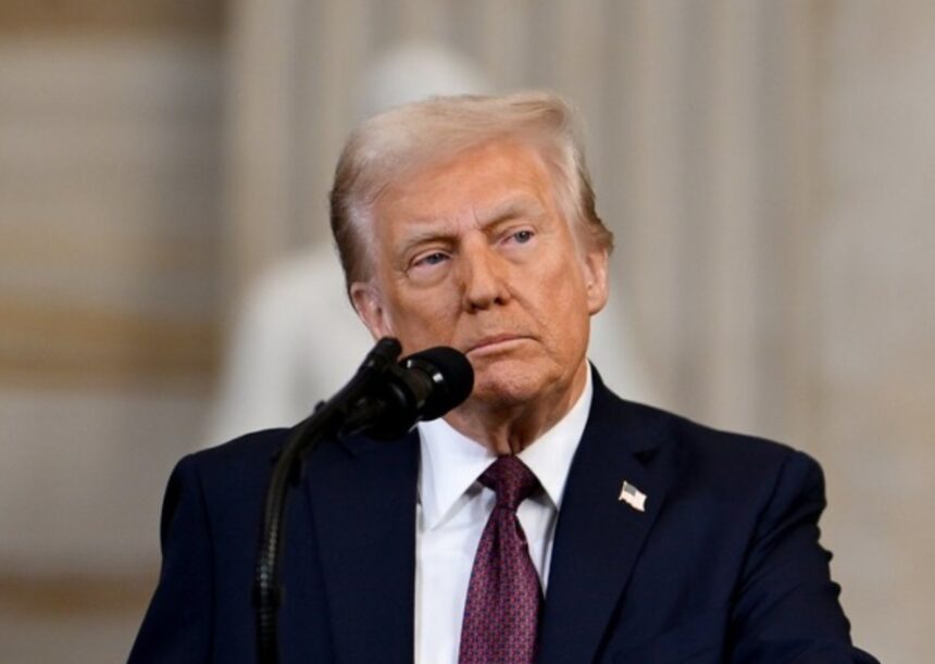 Trump envia narcotraficantes venezuelanos para prisão em El Salvador