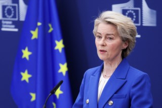 Von der Leyen propõe investimento de 800 mil milhões de euros para rearmar a Europa e apoiar a Ucrânia