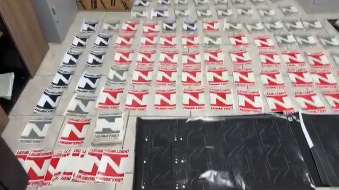 Polícia Civil desmantela gráfica clandestina que produzia selos falsos do Inmetro na Grande São Paulo